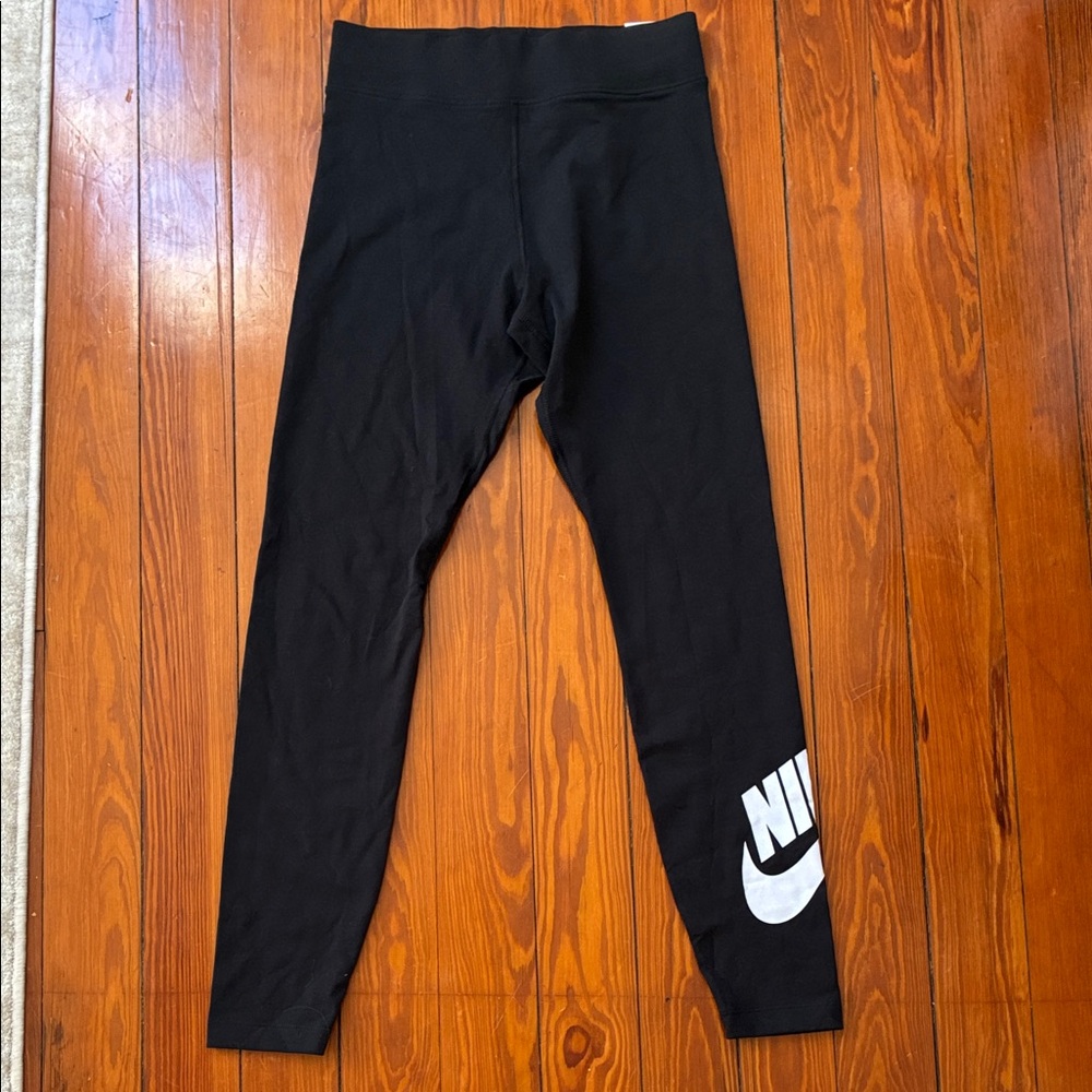 Nike  Black and White Logo Leggings